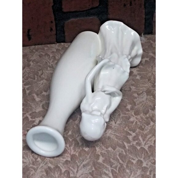 Vintage MCM Bud Vase w/Lady/woman Ceramic 7 3/4" white w/hint of blue Gorgeous - Picture 8 of 9